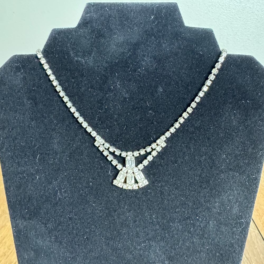 Vintage MCM Retro clear rhinestone‎ faux diamond formal necklace hook closure
